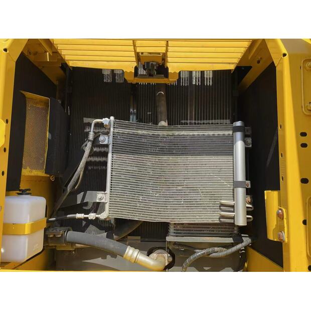 2023 كوماتسو PC220-43964645