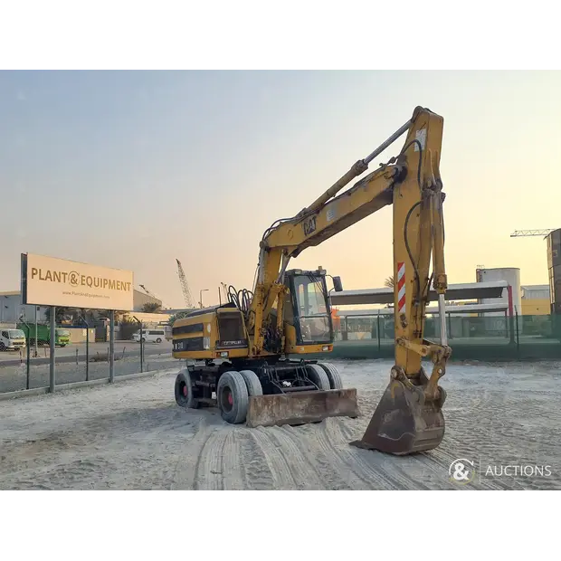 2002 كاتربيلر M318-43964747