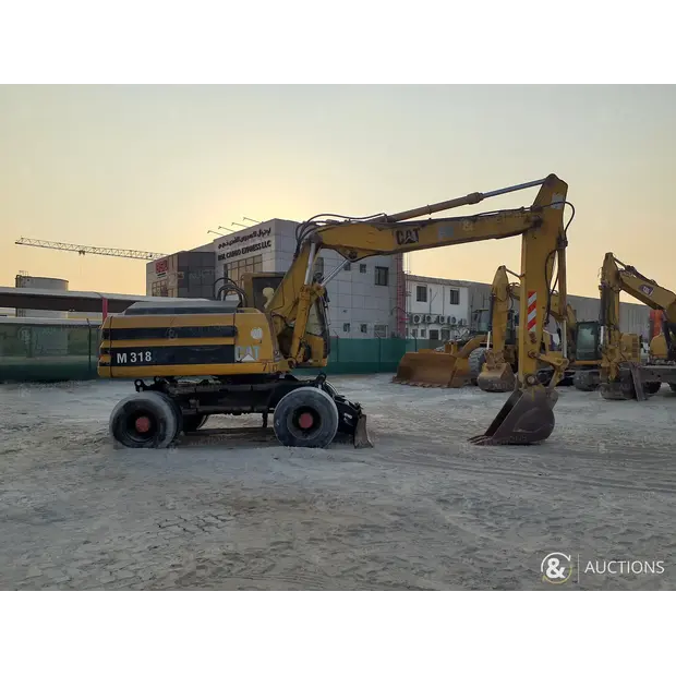 2002 كاتربيلر M318-43964750