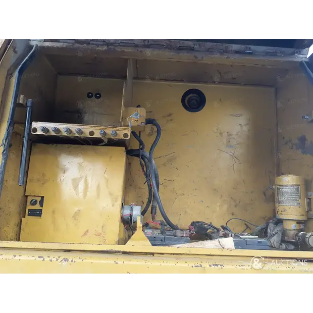 2002 كاتربيلر M318-43964763