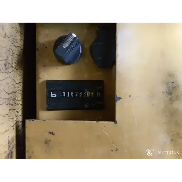 2002 كاتربيلر M318-43964764