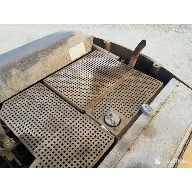 2002 كاتربيلر M318-43964765