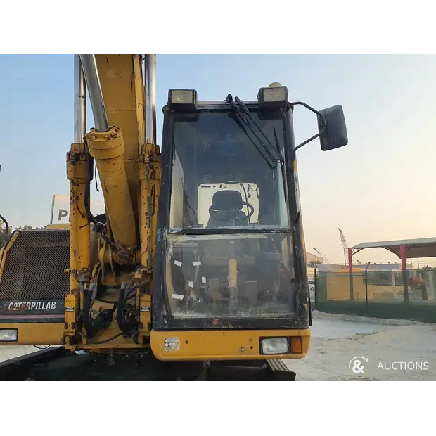 2002 كاتربيلر M318-43964769