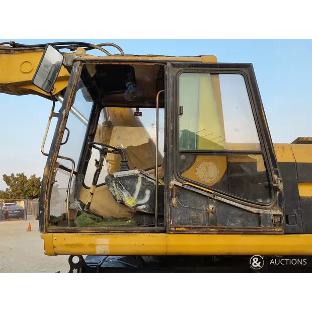 2002 كاتربيلر M318-43964770