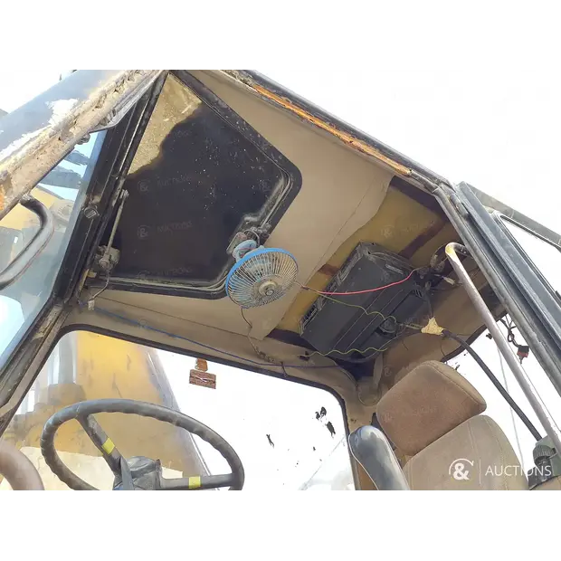 2002 كاتربيلر M318-43964771