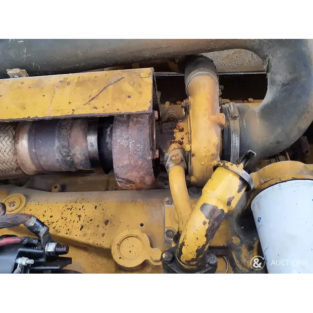 2002 كاتربيلر M318-43964780