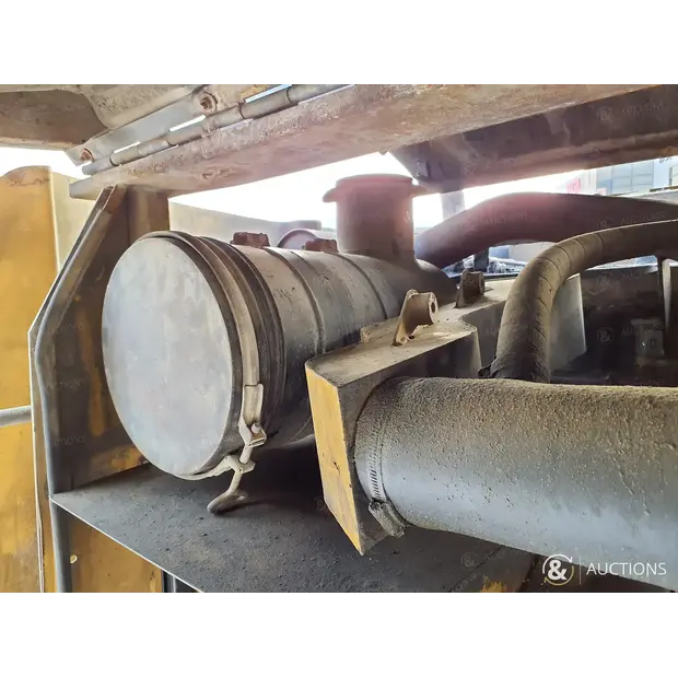 2002 كاتربيلر M318-43964783