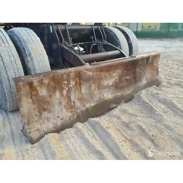 2002 كاتربيلر M318-43964798