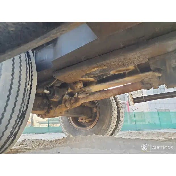 2002 كاتربيلر M318-43964803