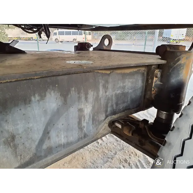 2002 كاتربيلر M318-43964807