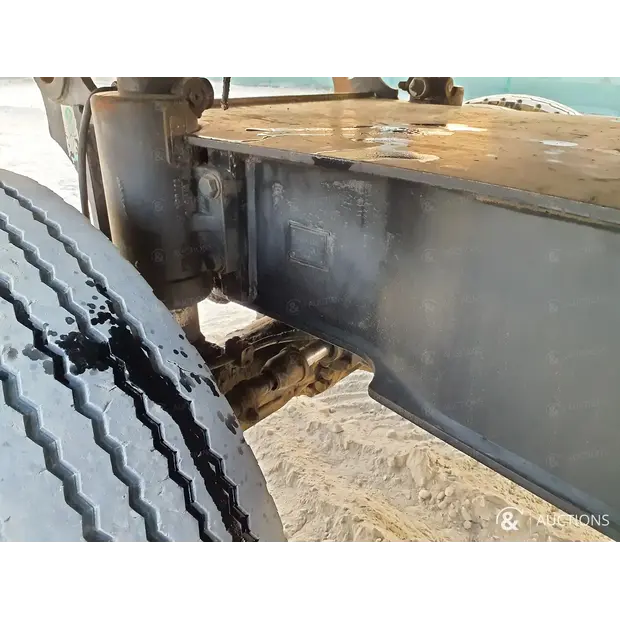 2002 كاتربيلر M318-43964808