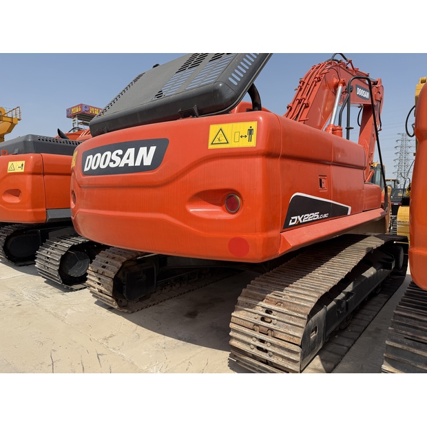 2024 Doosan DX225LC-9C-43964833