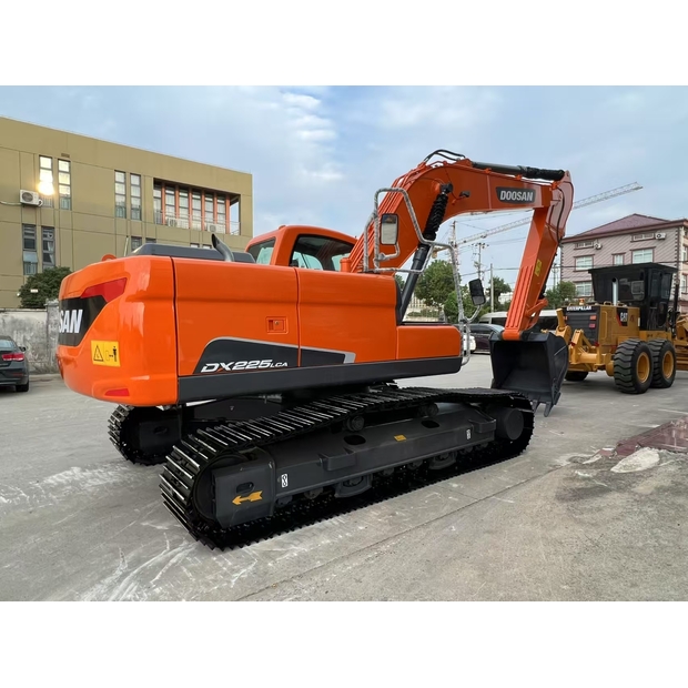 2024 Doosan DX225LCA-43964906