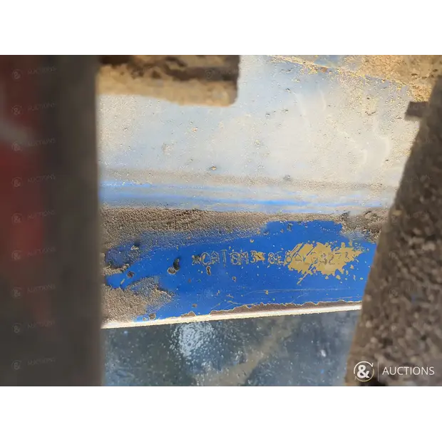 2004 Caterpillar M318-43965052