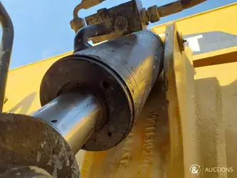 2016-caterpillar-th417c-gc-1380143-43965140