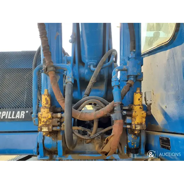 2004 Caterpillar M318-43965168