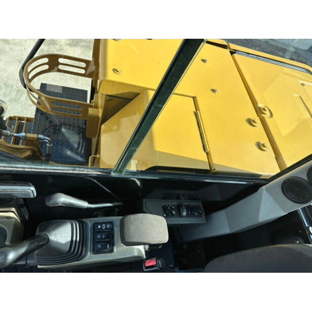 2017 Caterpillar 305.5E2-43965650