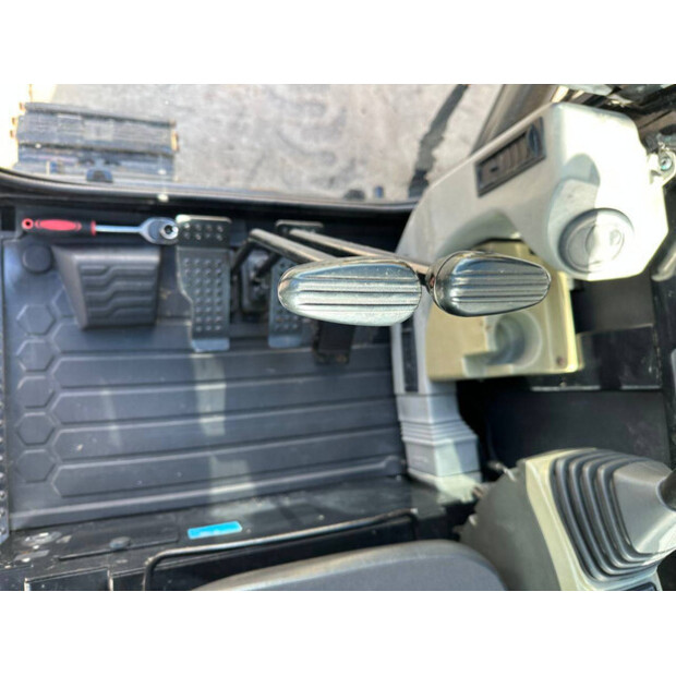 2017 Caterpillar 305.5E2-43965654