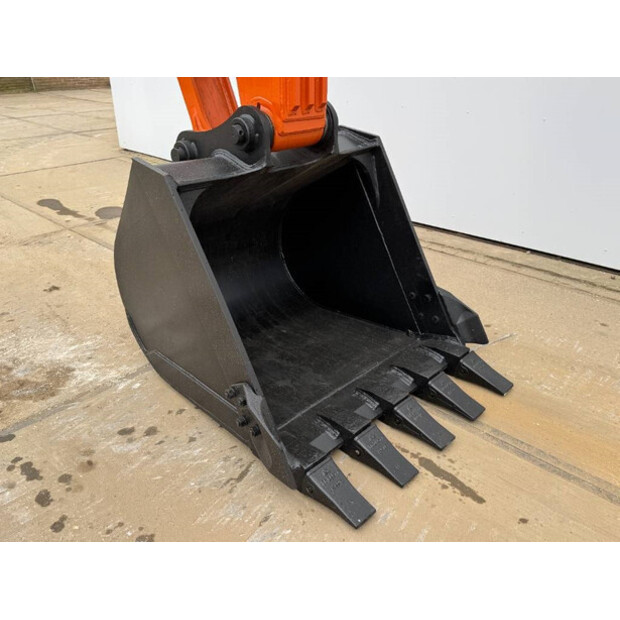 2025 Hitachi ZX140H-GI-43965917