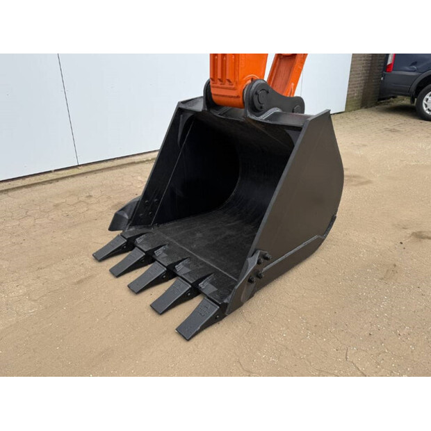 2025 هيتاشى ZX140H-GI-43965969