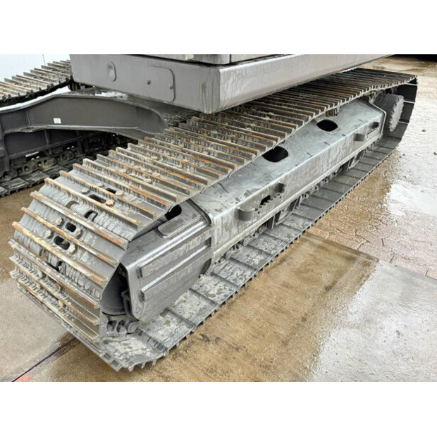 2025 فولفو EC220D-43966074