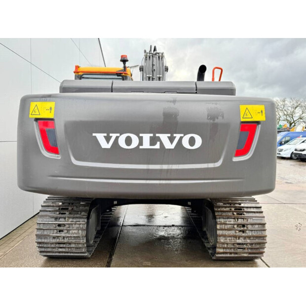 2025 فولفو EC220D-43966102