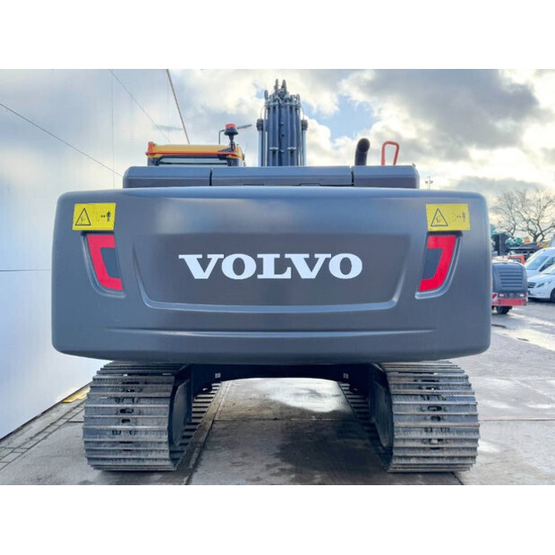 2025 فولفو EC220D-43966122