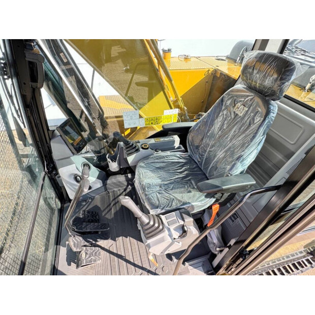 2024 Caterpillar 323D3-43966180