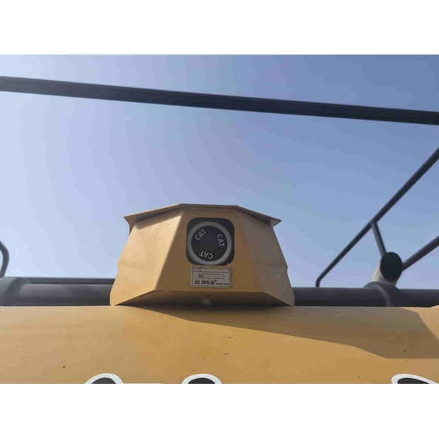 2020 Caterpillar 320D2L-43966653