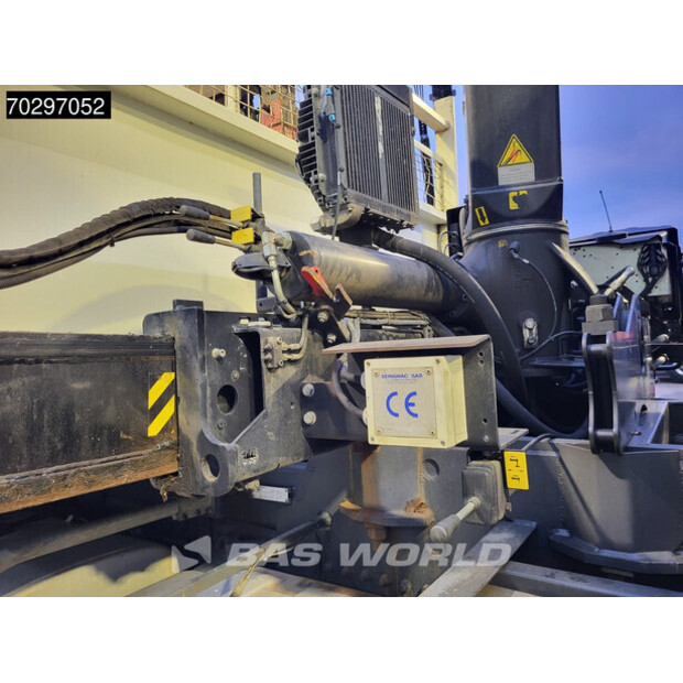 2016 داف CF 370-43967553