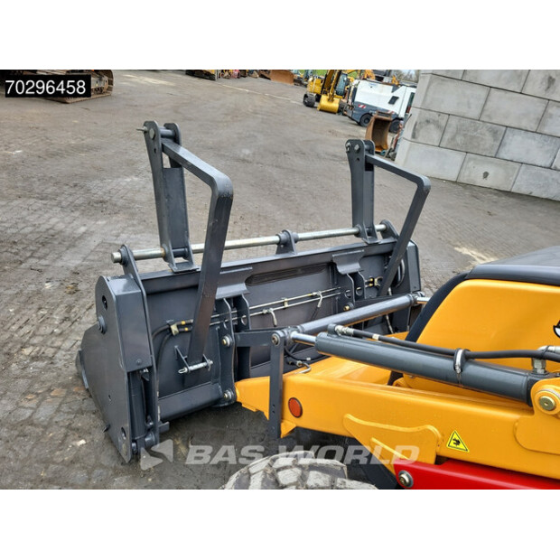 2025 CASE 570sv-43967918