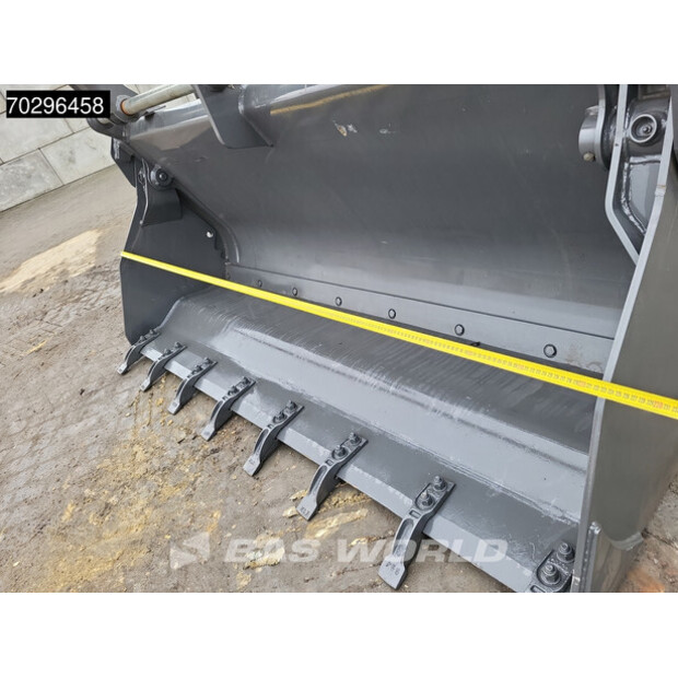 2025 CASE 570sv-43967920