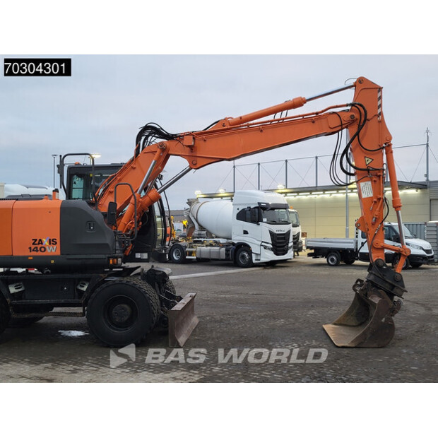 2013 Hitachi ZX140W-5-43968052