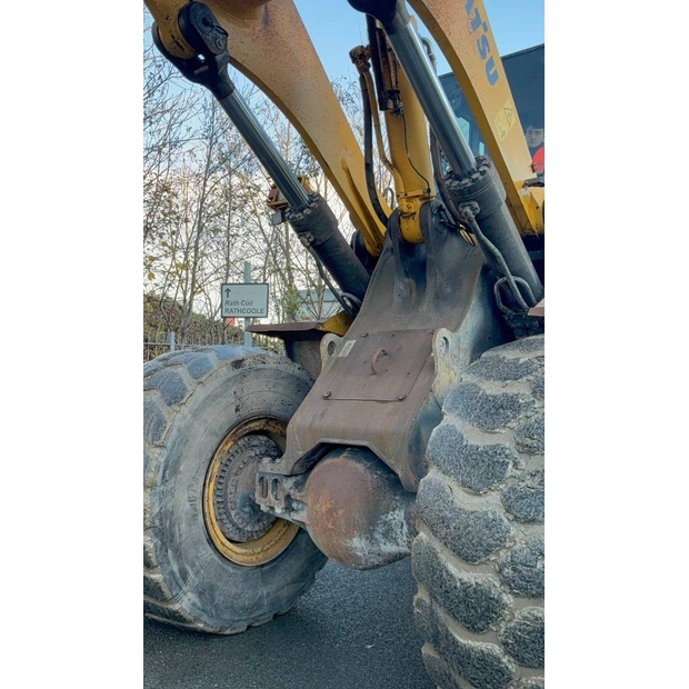 2006 كوماتسو 6-43972207