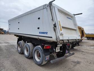 Image de VÉHICULES UTILITAIRES 2010 Schmitz Cargobull Ski24