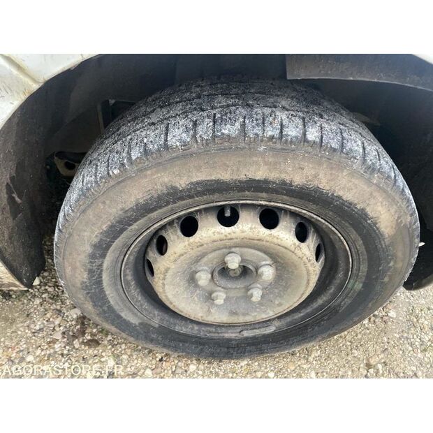 2011 Renault Master-43981280