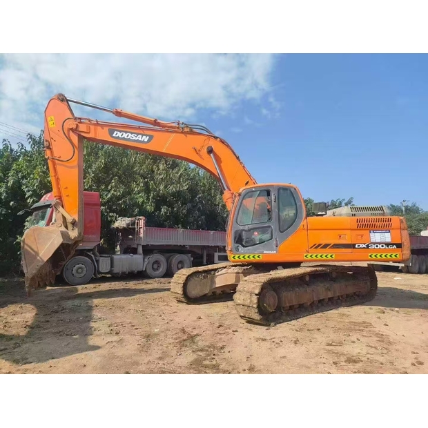 2020 Doosan DX300LCA-43981380