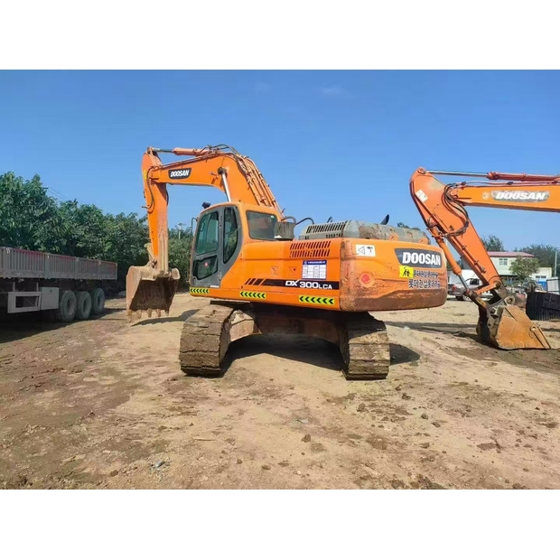 2020 Doosan DX300LCA-43981381