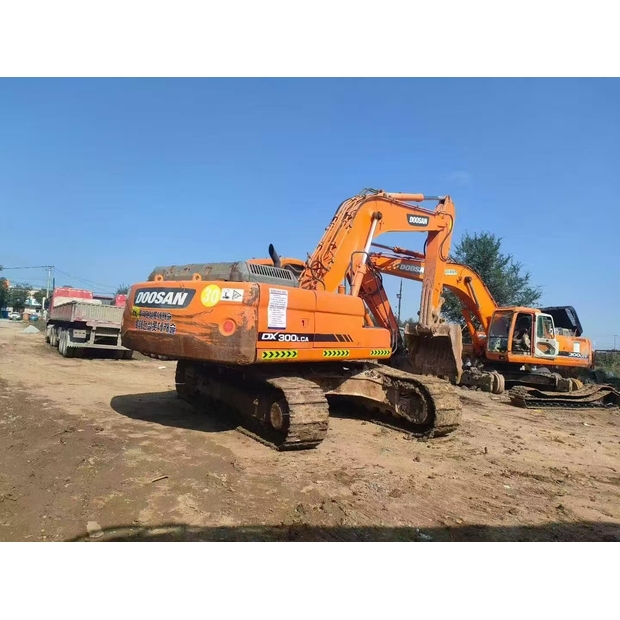 2020 Doosan DX300LCA-43981382