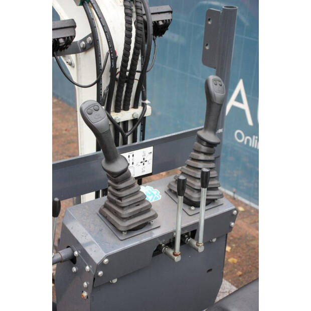 2024 BT ET12M-6-43981868