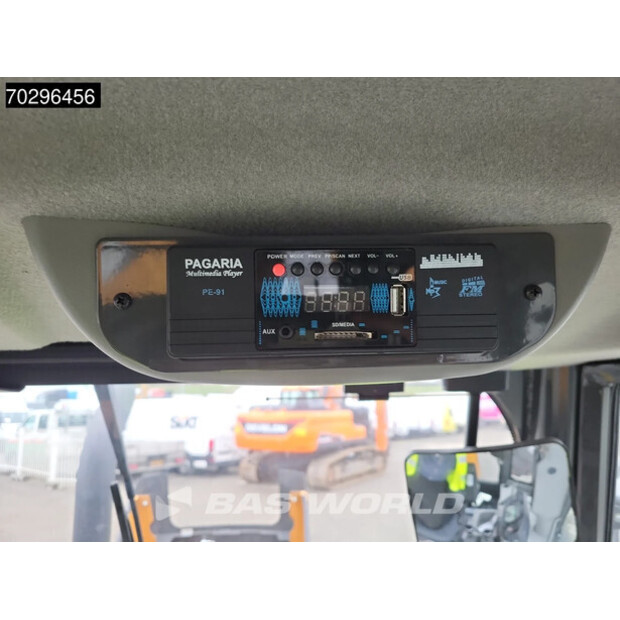 2025 CASE 570sv-43983138