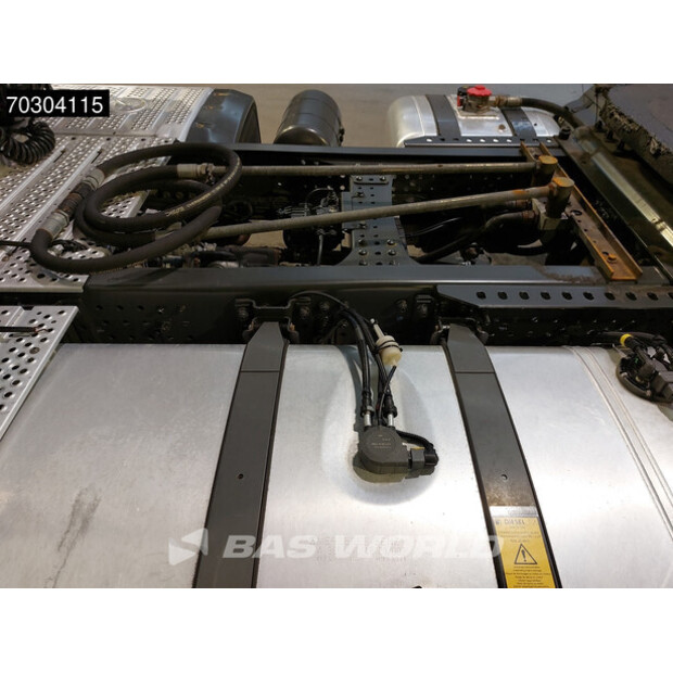 2021 Mercedes-Benz Actros 1945-43983503