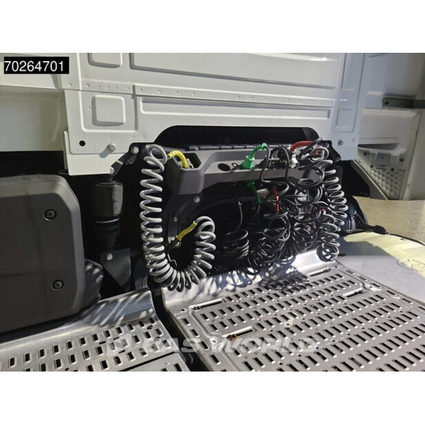 2022 داف XF 480-43983669