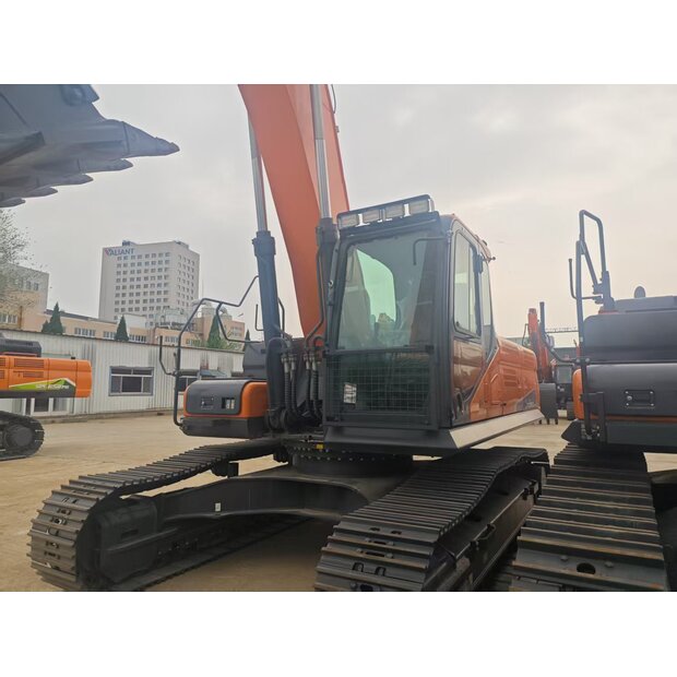 2025 Doosan DX360-43984508
