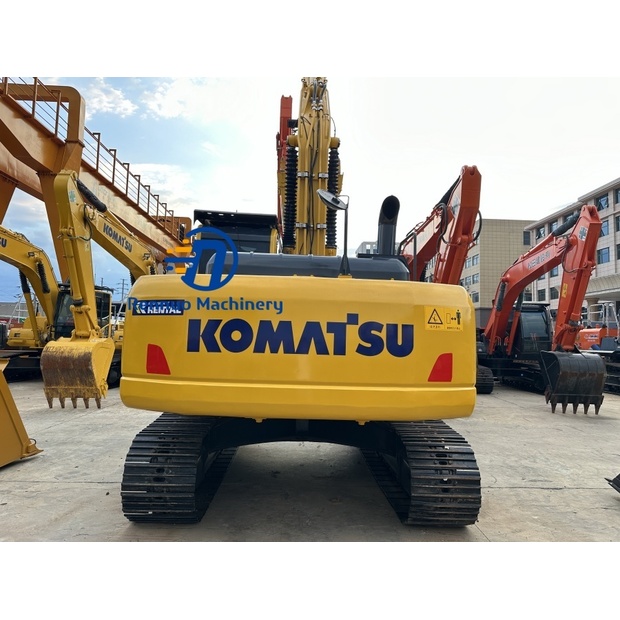2024 Komatsu PC220-8-43984573
