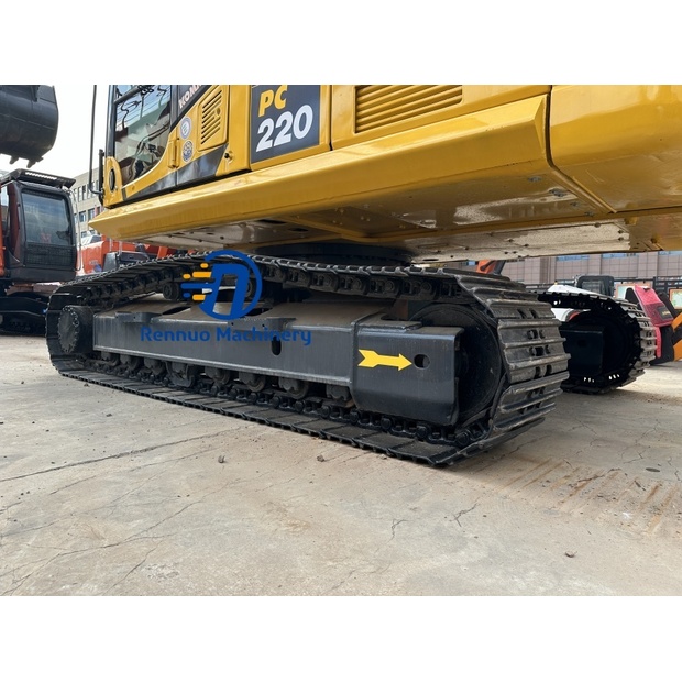 2024 Komatsu PC220-8-43984574