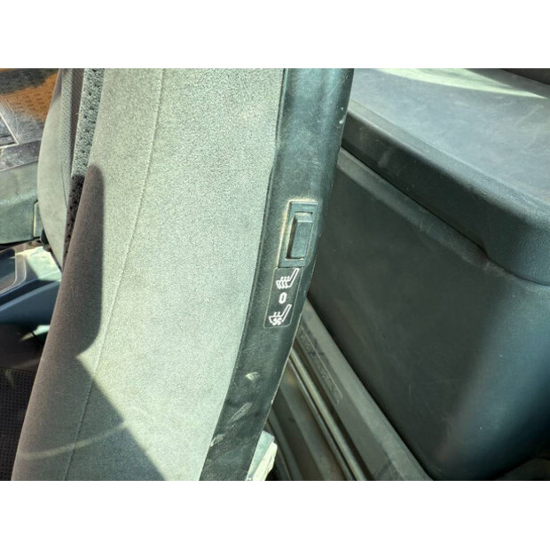 2020 Liebherr R926 NLC-43985594