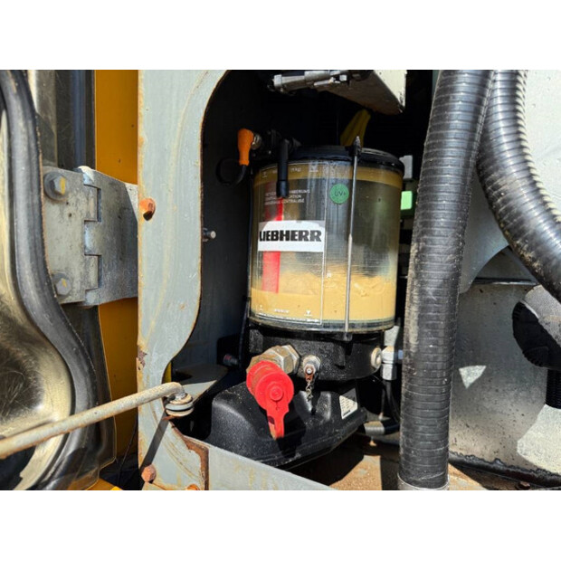 2020 Liebherr R926 NLC-43985609