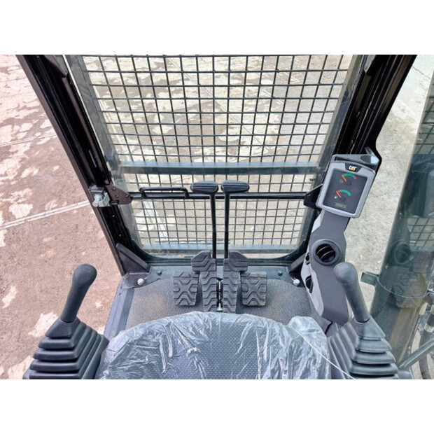 2024 كاتربيلر 320D3 GC-43985696