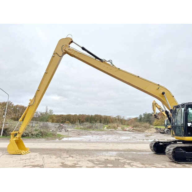 2024 كاتربيلر 320D3 GC-43985697